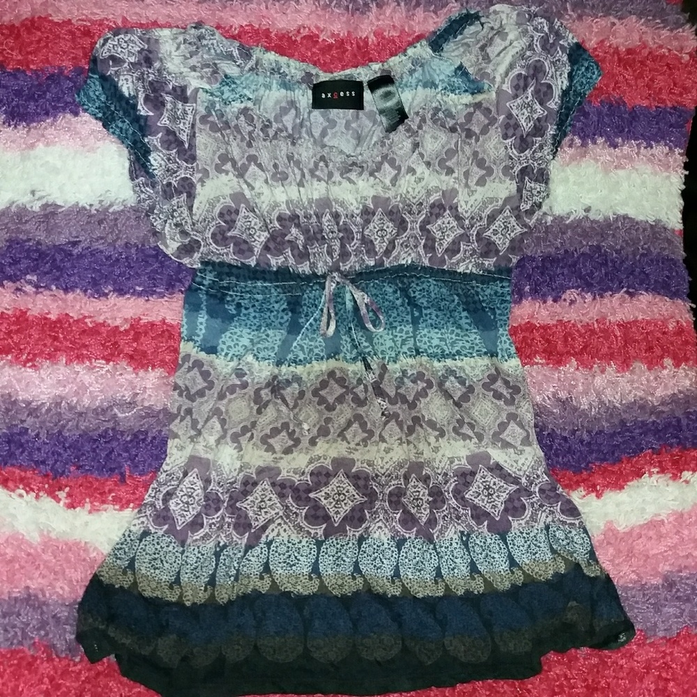 Lightweight, flowy top